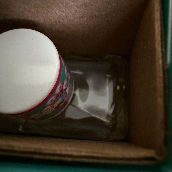 BNIB VTG Miso Pretty Blue Q in Crushed Petals - Picture 4 of 4